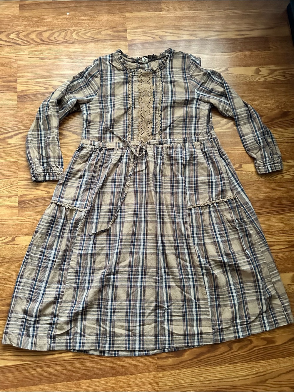 Plaid Midi Dress with Lace in Beige and Navy